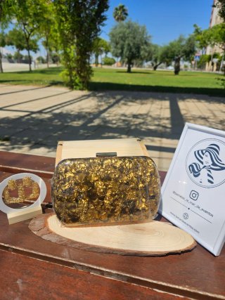 Bolso de fiesta dorado