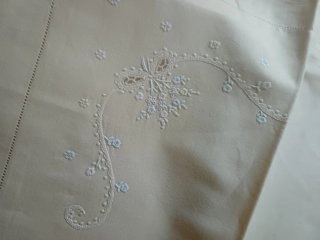 Lenzuola Lino Ricamate a Mano Rosa