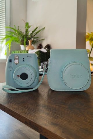 Fujifilm Instax Mini 9 Azul Claro + Funda