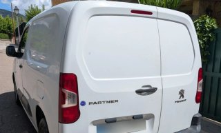 Alquiler Peugeot Partner