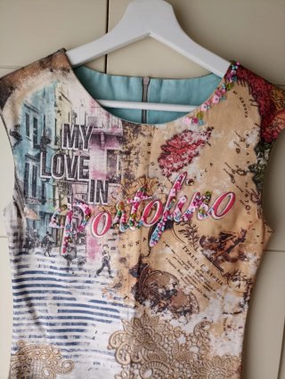 Vestido estampado + regalo bolso a conjunto