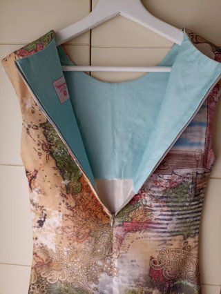 Vestido estampado + regalo bolso a conjunto