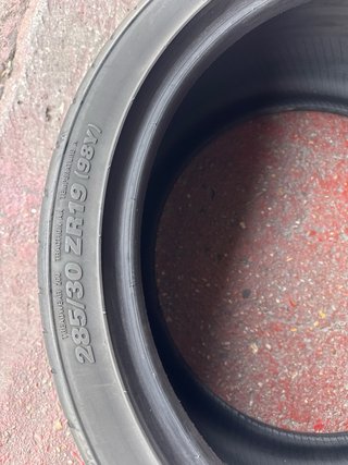 1 Neumático Kumho 285/30R19 Ecsta PS91