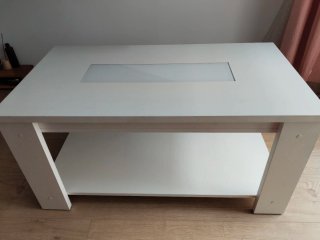 Mesa de centro blanca con cristal