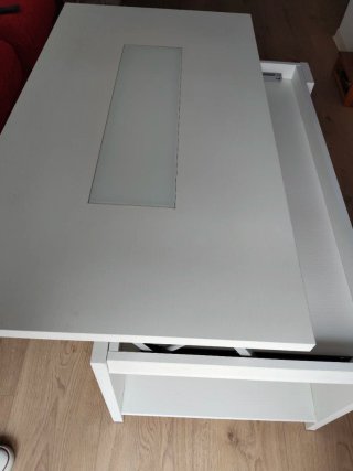 Mesa de centro blanca con cristal