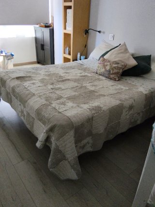 Base tapizada cama metálica