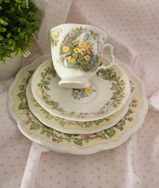 Set di 4 pezzi da tea Brambly Edge- spring