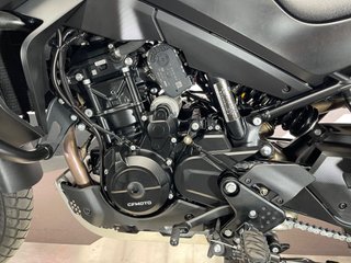 CFMOTO 800 MT EXPLORE Negra
