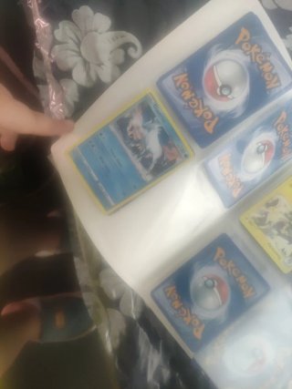 Libro entero de cartas Pokémon