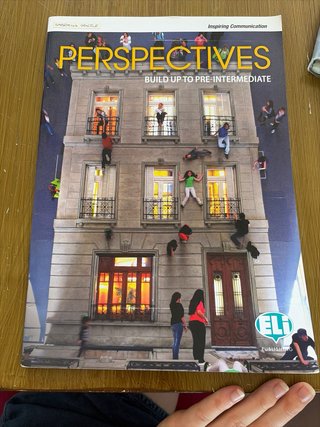 Libro “Perspectives” pre-intermediate