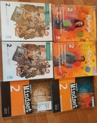 Libros 2° de Bachillerato de Humanidades .