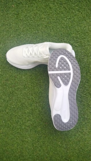 Nike Revolution 8 Mujer Talla 38 Blancas