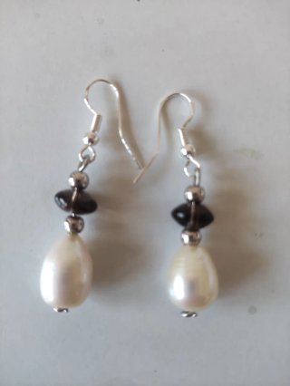 Pulsera Plata Perlas y Piedras Oscuras