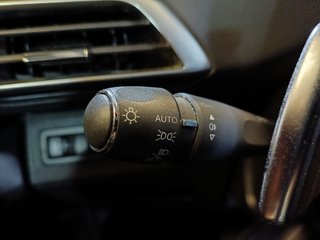 Peugeot 3008 HYBRID 225 ALLURE