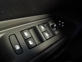 Peugeot 3008 HYBRID 225 ALLURE