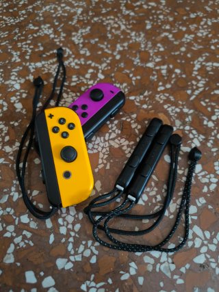 Nintendo Switch OLED Bianca + Giochi