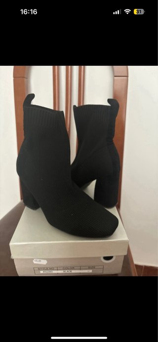 Botines calcetín tacón