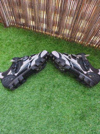 Zapatillas Ciclismo MTB GES Blancas Talla 43