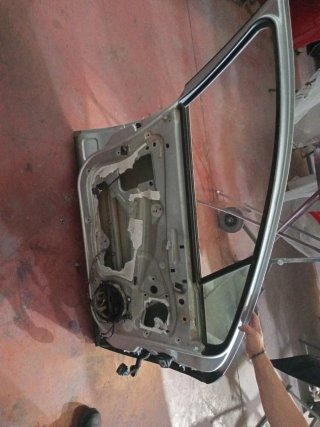 Puerta Delantera Izquierda Peugeot 407