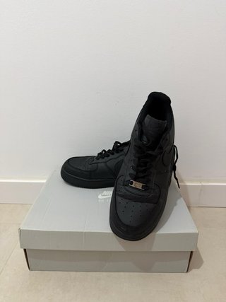 Nike Air Force 1 Negras