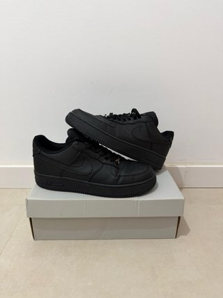 Nike Air Force 1 Negras