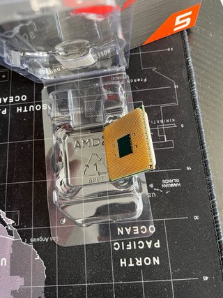 Procesador AMD Ryzen 5 5500 y Placa Base A520M-HVS