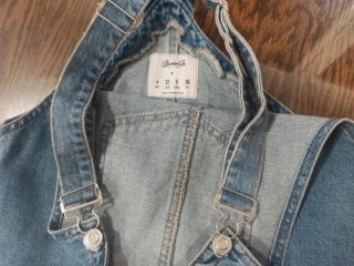 Vestido vaquero con peto