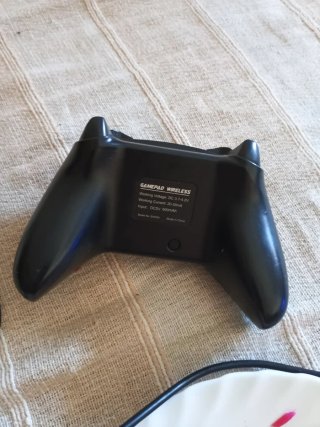 Mando gaming azul y negro