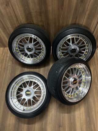 Llantas 17 5x112 con Gomas Nuevas