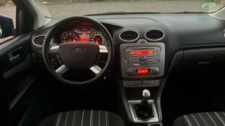 Ford Focus 1.6 TREND 100 5P