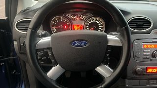 Ford Focus 1.6 TREND 100 5P