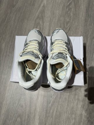 Asics Gel Kayano Plata/Blanco