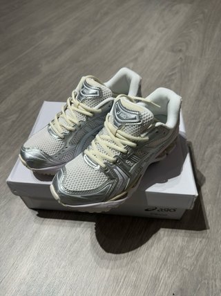 Asics Gel Kayano Plata/Blanco