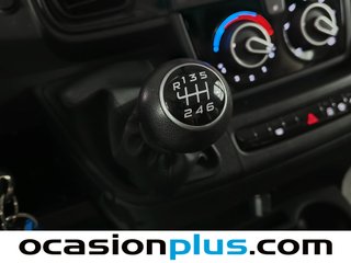 McLouis Glamys 320 2.2D 103 kW (140 CV)
