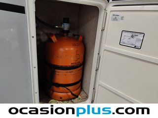 McLouis Glamys 320 2.2D 103 kW (140 CV)