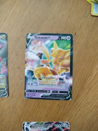 Lote 4 Cartas Pokémon especiales y reales