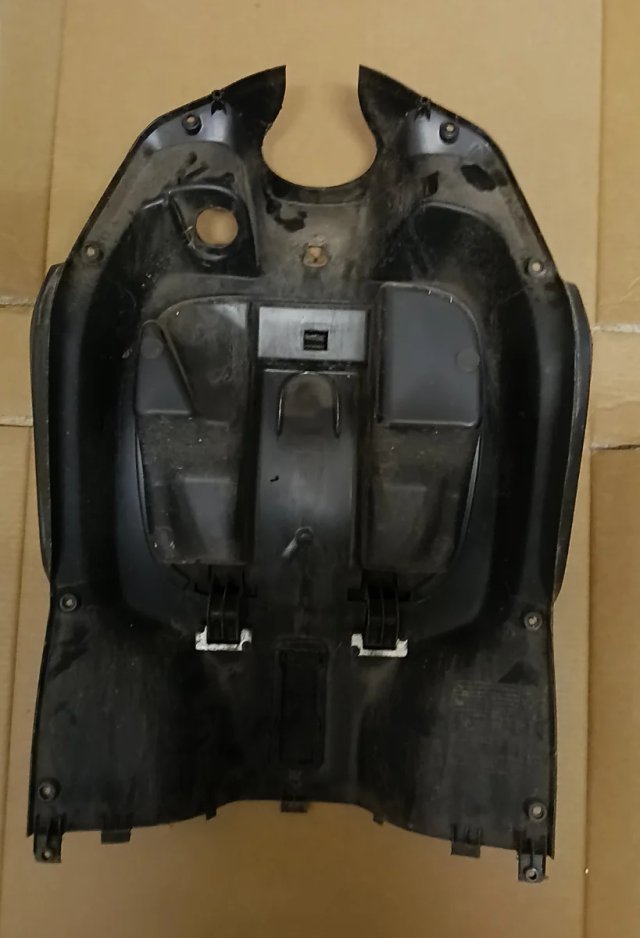 Tapas varias para Peugeot Tweet 125i 2018