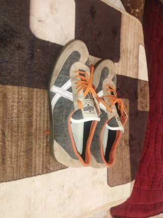 Zapatillas Munich Beige y Gris