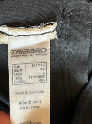 Traje neopreno shorty 2.5 mm.  Talla XL