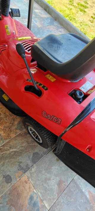 Tractor cortacésped Solo 556