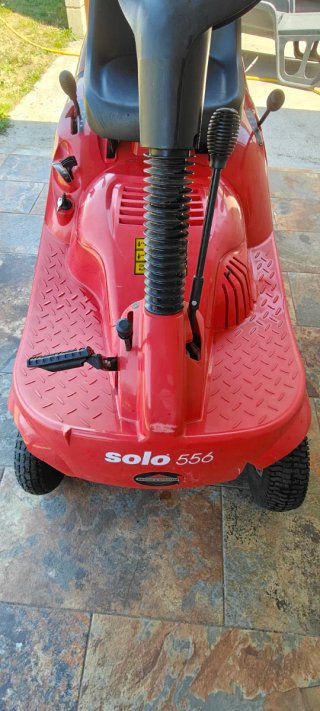 Tractor cortacésped Solo 556