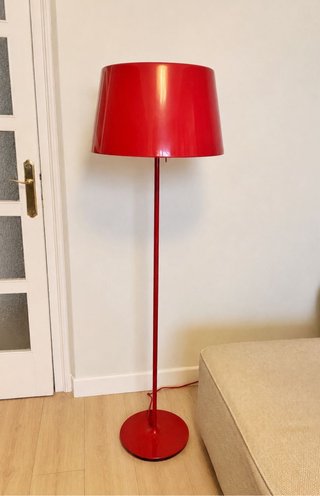Lampada da terra IKEA LYKTA rossa
