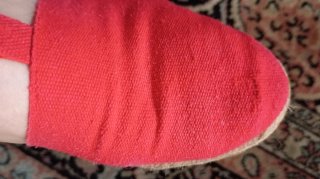 Zapatillas rojas con lazada
