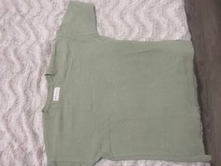 Camiseta verde talla 11-12