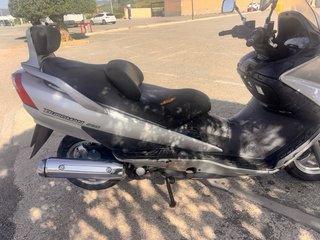 SUZUKI Burgman 250 2006 Plata