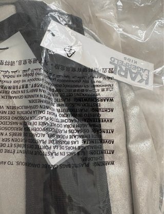Mochila Karl Lagerfeld Plata y Negro