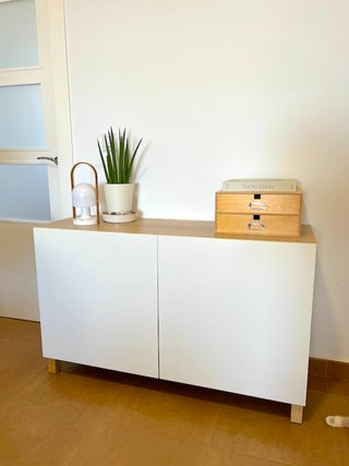 Aparador IKEA BESTA roble blanco