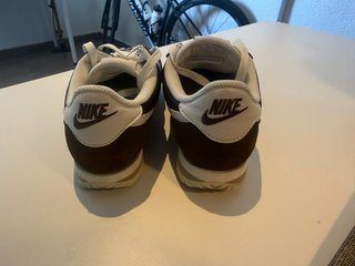 Nike Cortez Marrones y Blancas