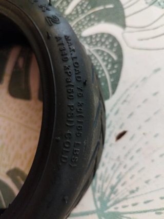 Neumático y cámara patinete eléctrico