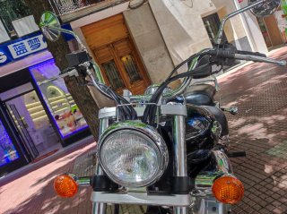 Suzuki Intruder 125cc Negra. Cómo nueva.